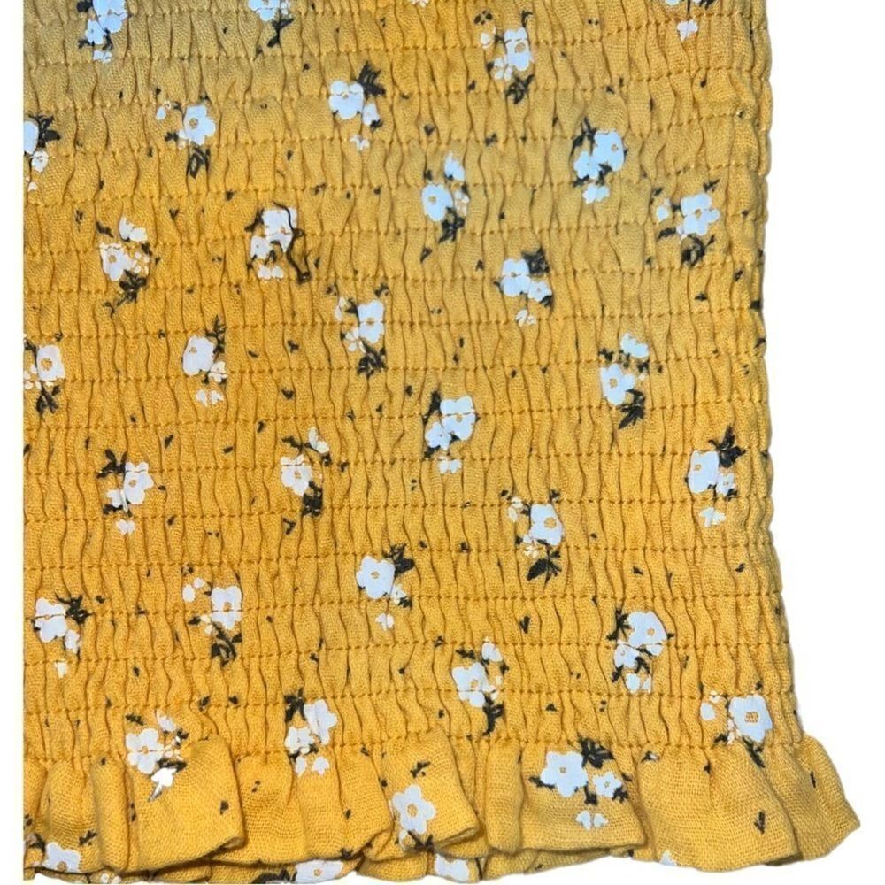 Lulus smocked strapless floral cropped tube top size M - Picture 3 of 6
